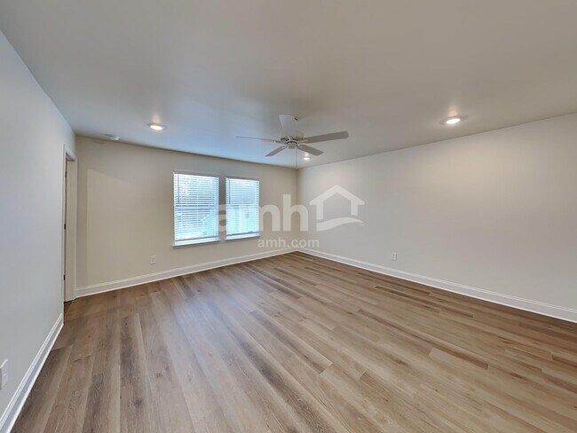 Building Photo - 3535 Shane Hill Rd SW