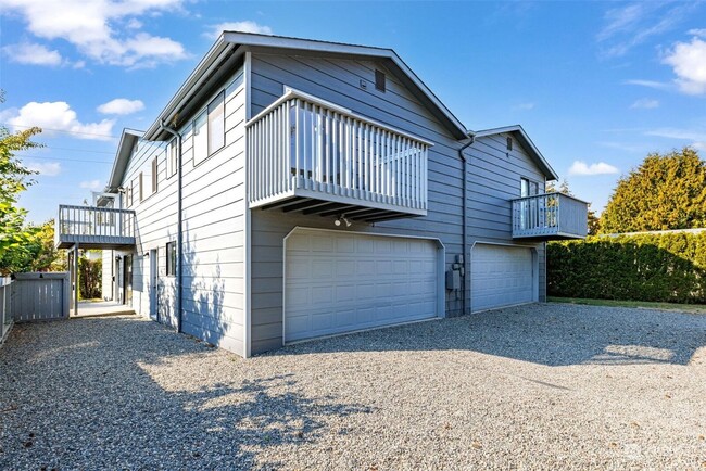 Primary Photo - Amazing 3 bed with option for 4th bedroom ...