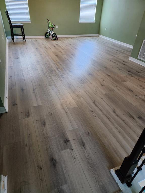 Building Photo - 625 Silverthorn Pl