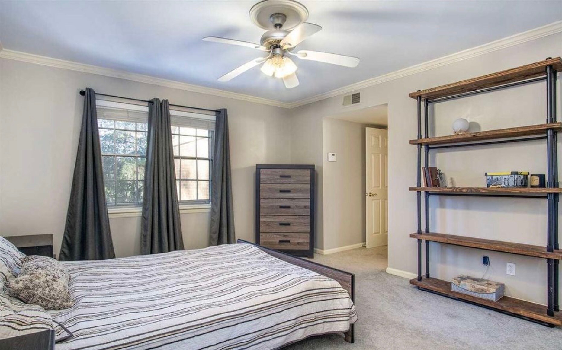 Building Photo - 2058 Montreat Cir