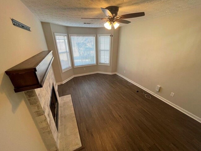 Building Photo - 3251 Avensong Village Cir