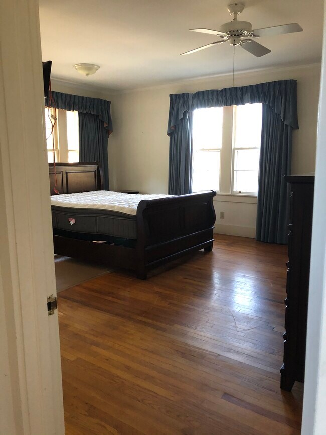 Building Photo - 314 Pleasant Home Rd