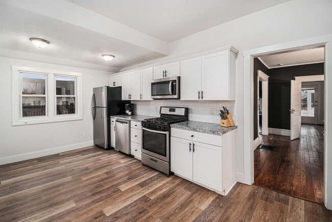 Building Photo - 3274 Briggs Blvd NE