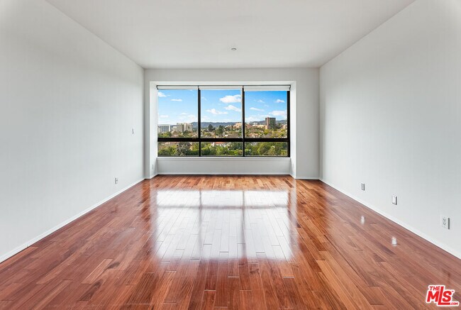 Building Photo - 10551 Wilshire Blvd