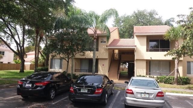 Building Photo - 631 Lyons Rd