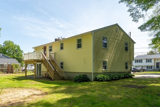 Building Photo - 22 Chatham Cir