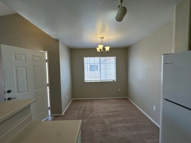Building Photo - Las Vegas Condo available for rent.