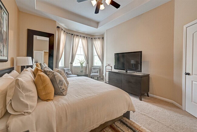 Building Photo - 50 Cheswood Manor Drive