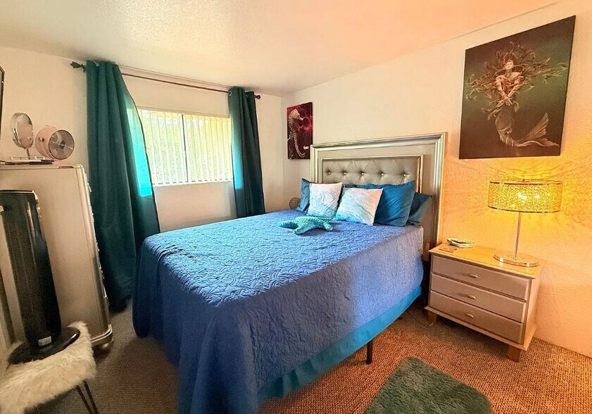 Building Photo - 680 N Ashurst Ct