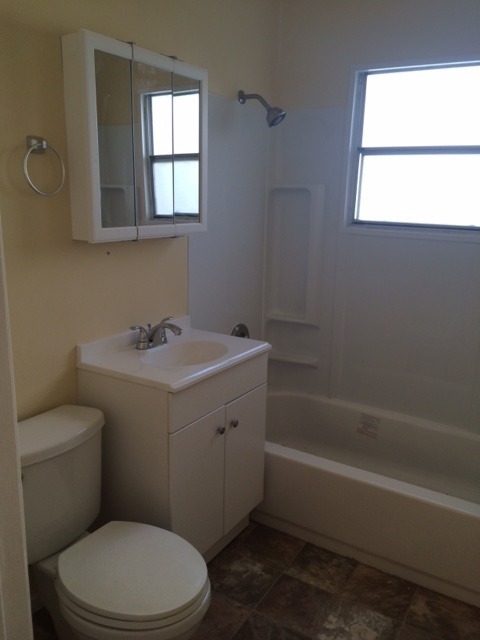 Primary Photo - 1/2 OFF FIRST MONTH'S RENT ! BEAUTIFUL UNI...