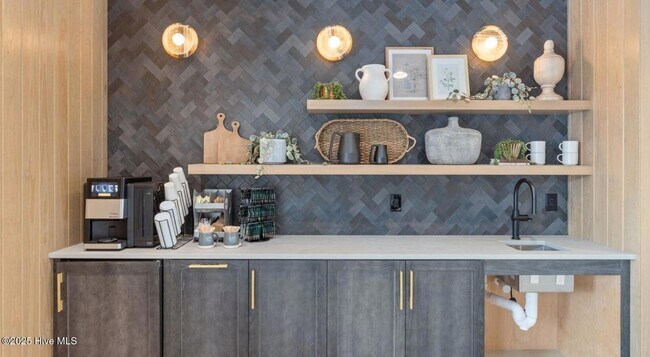 Building Photo - 8067 Purchase Pl