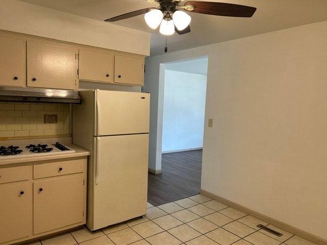 kitchen - 1505 Brown Ave