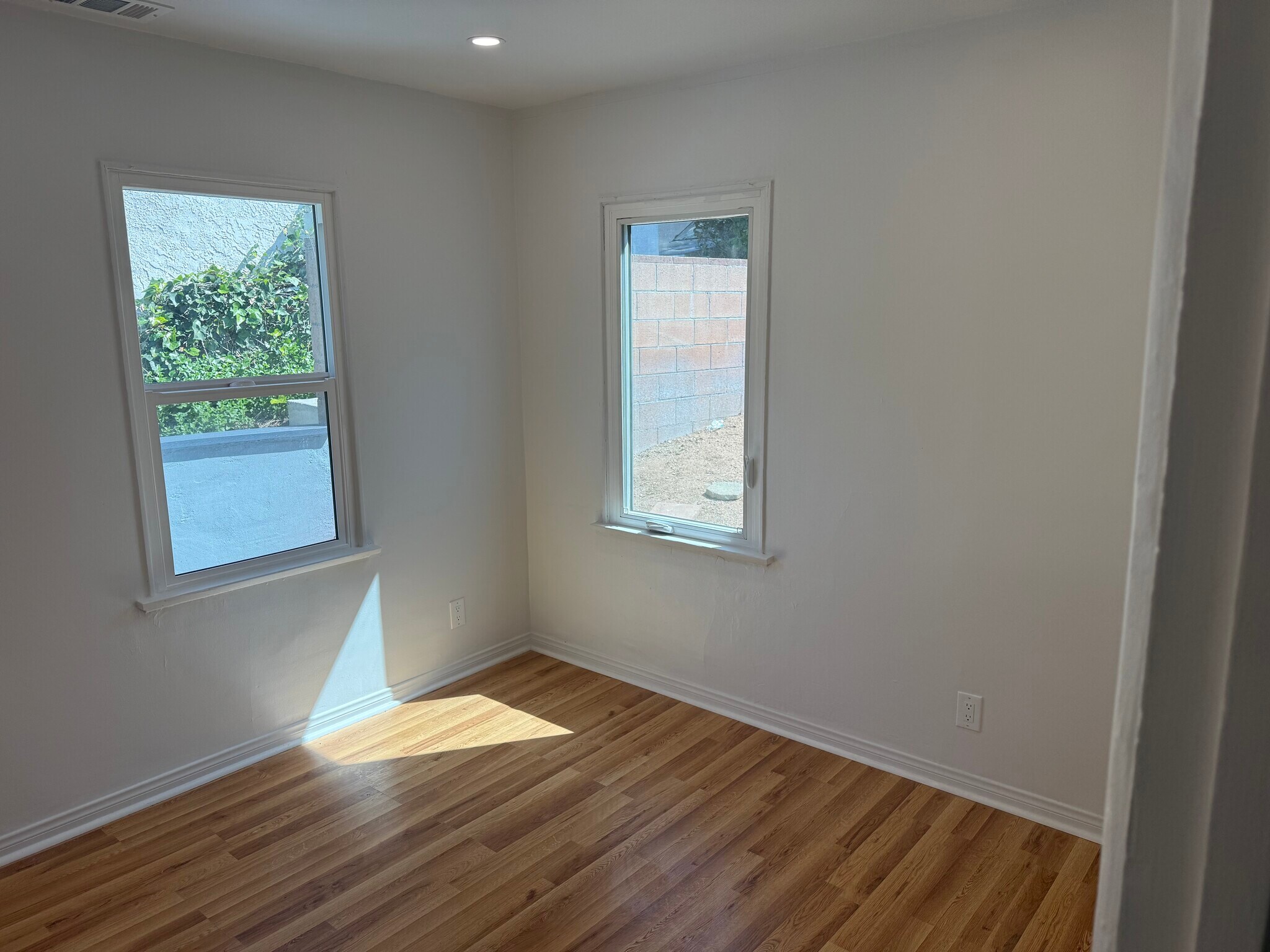 Building Photo - 2734 Lytelle Pl