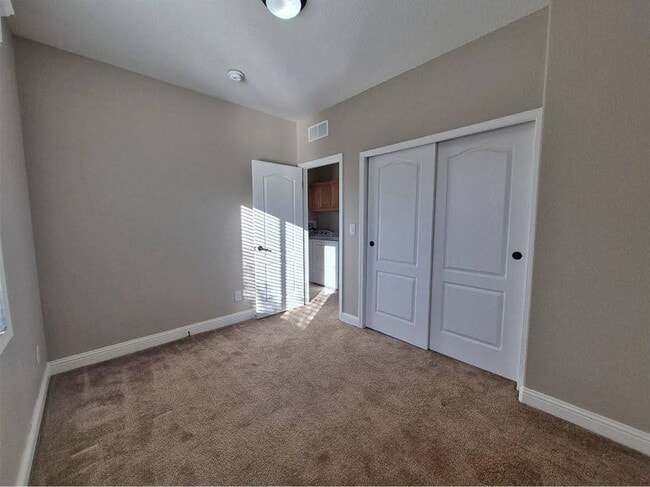 Building Photo - 1028 Shawnee Trail