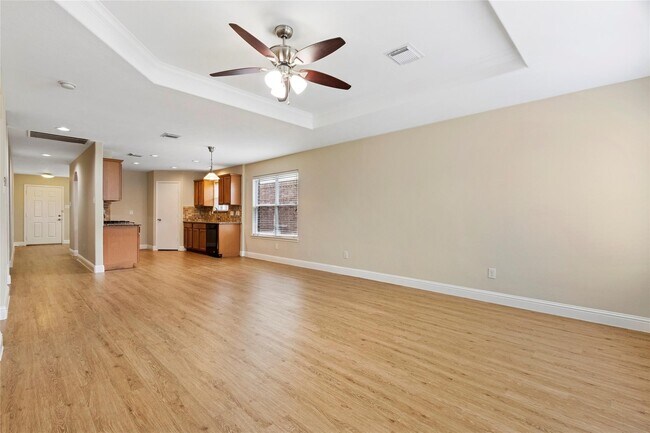 Building Photo - 8907 Grand Villa Ln