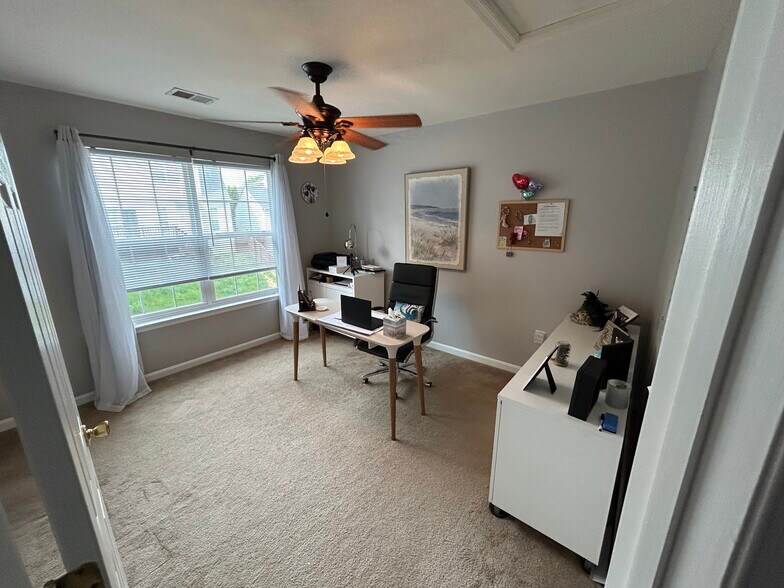 Bedroom #3 - 7 Azalea St