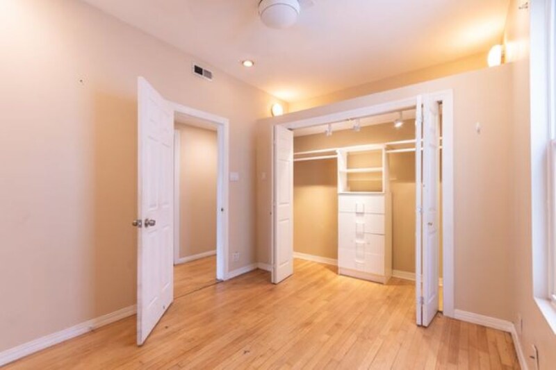 Building Photo - 3849 W School St