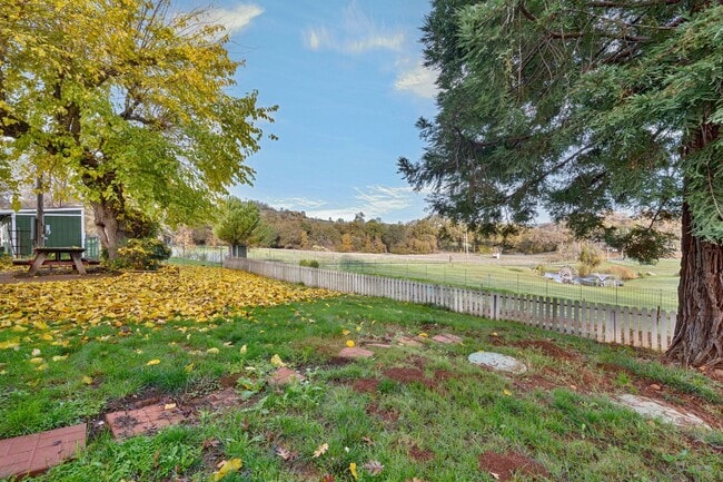 Building Photo - Cozy 1 Bedroom ADU With Stunning Pasture & Pond Views in Rescue!