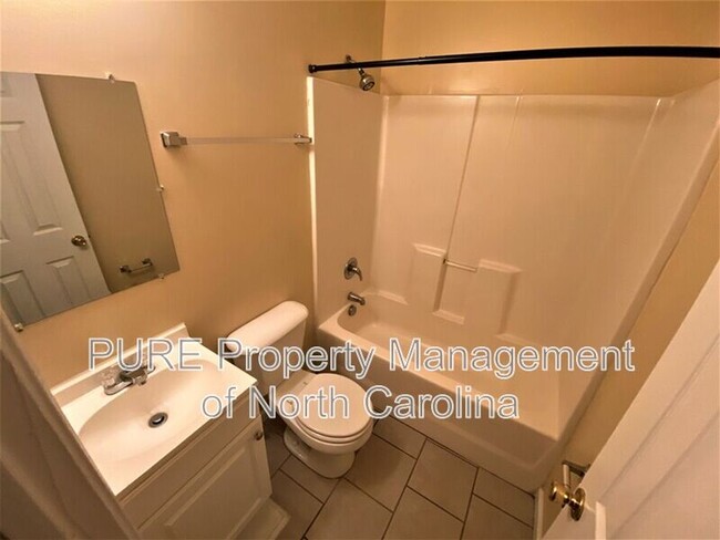 Building Photo - 2507 Pinnix St