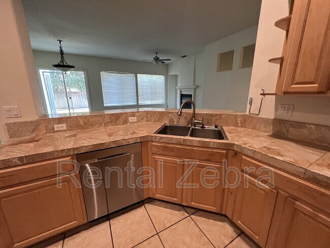 Building Photo - 1239 Catalina Dr