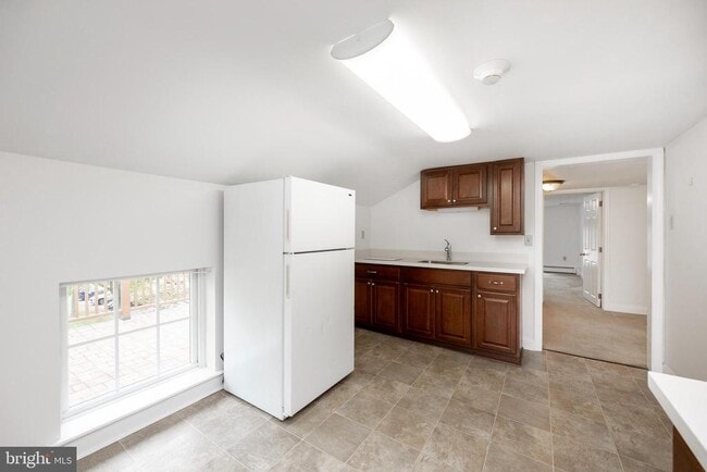 Building Photo - 397 W Ridge Pike