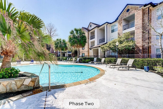 Building Photo - The Flats at Veranda Ridge