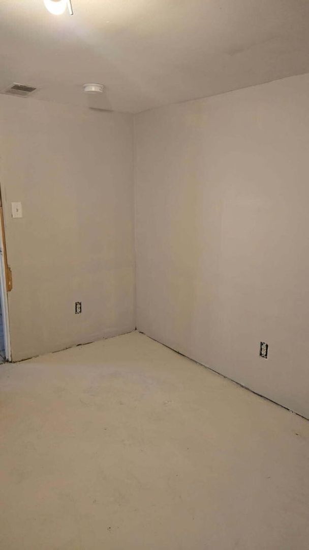 Building Photo - 608 Ralston St