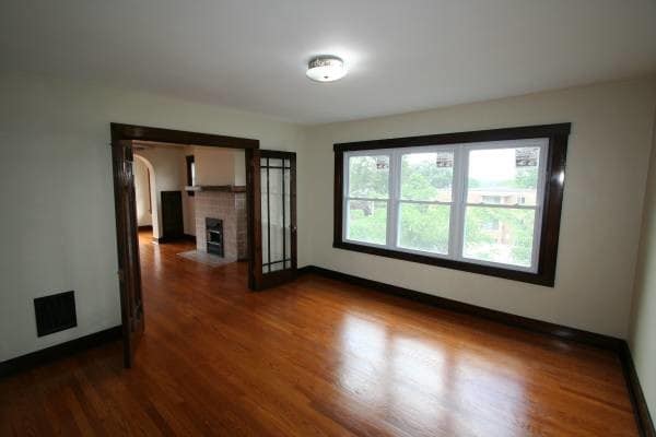 Living Area - 42 S Fremont Ave