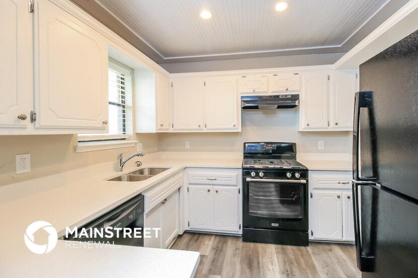 Building Photo - 1101 S Avery Dr