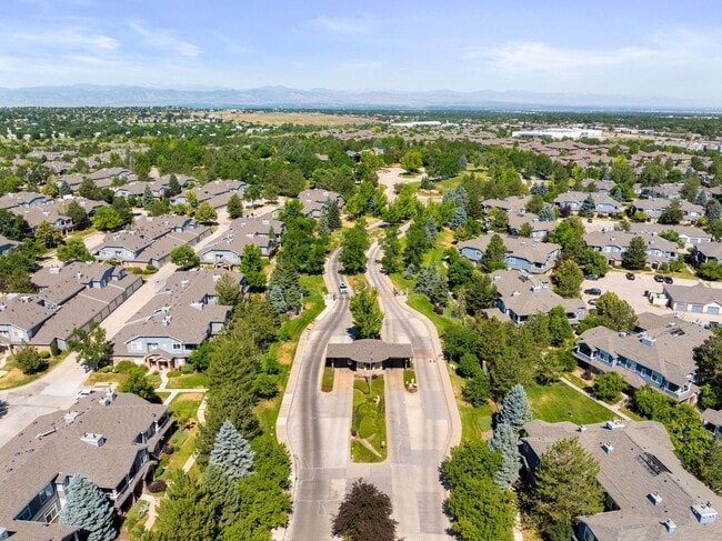 Building Photo - Spacious 3BR + Loft in the Palomino Park Community - Perfect for Comfortable, Convenient and Quit...