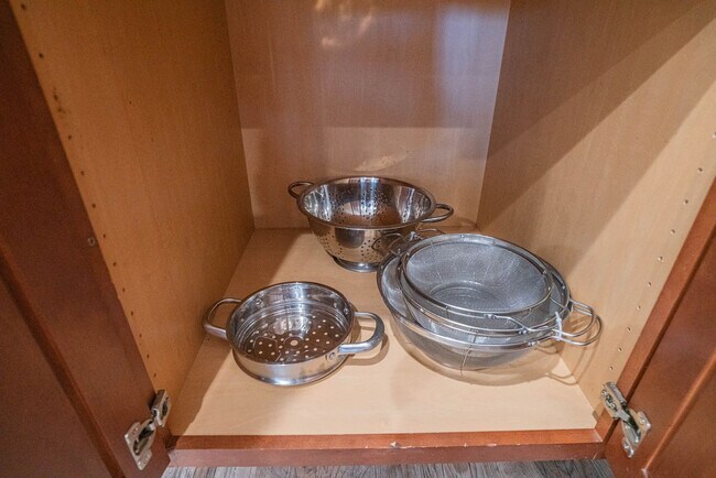 Building Photo - 1275 E University Dr