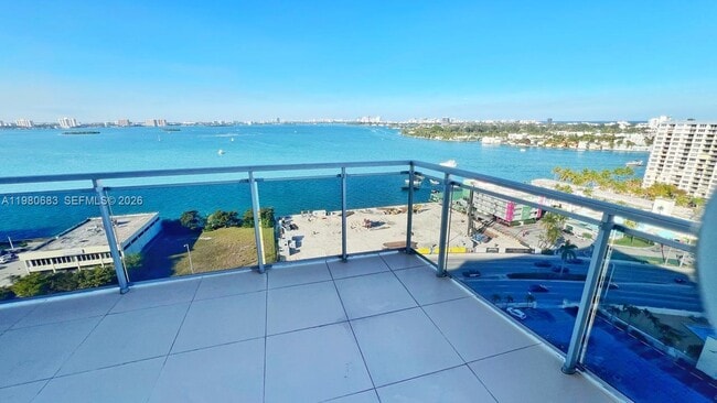 Building Photo - 7901 Hispanola Ave