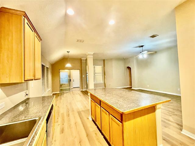 Building Photo - 1721 Flamingo Dr