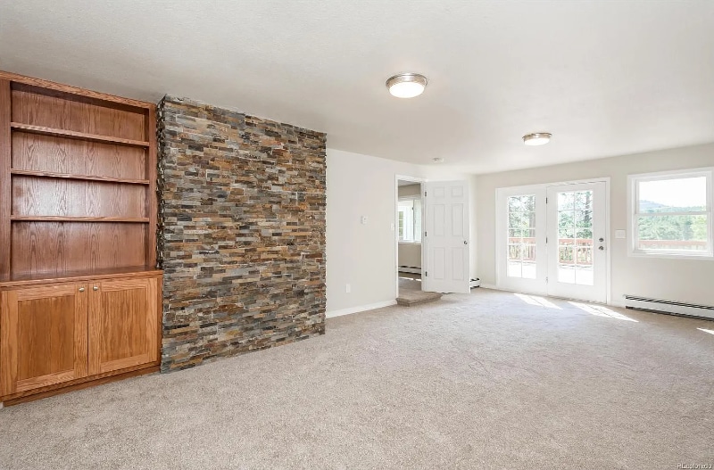 Building Photo - 28779 Pine Trail
