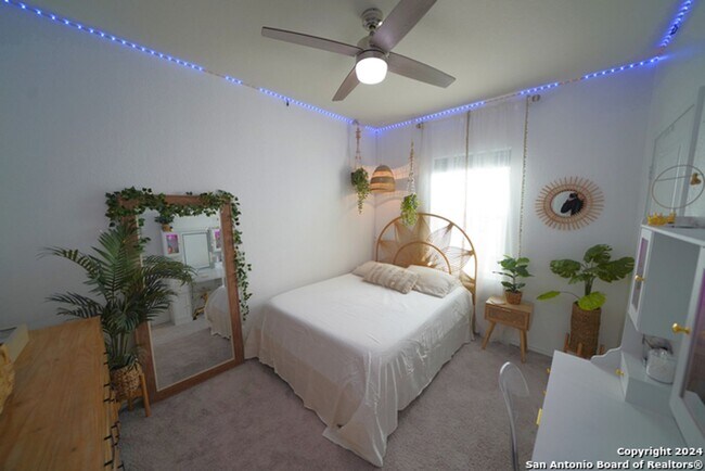 Building Photo - Charming Home Now Available in the Liberte...