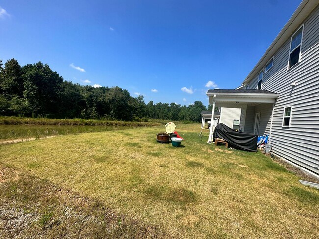 Building Photo - 152 Hanover Ct