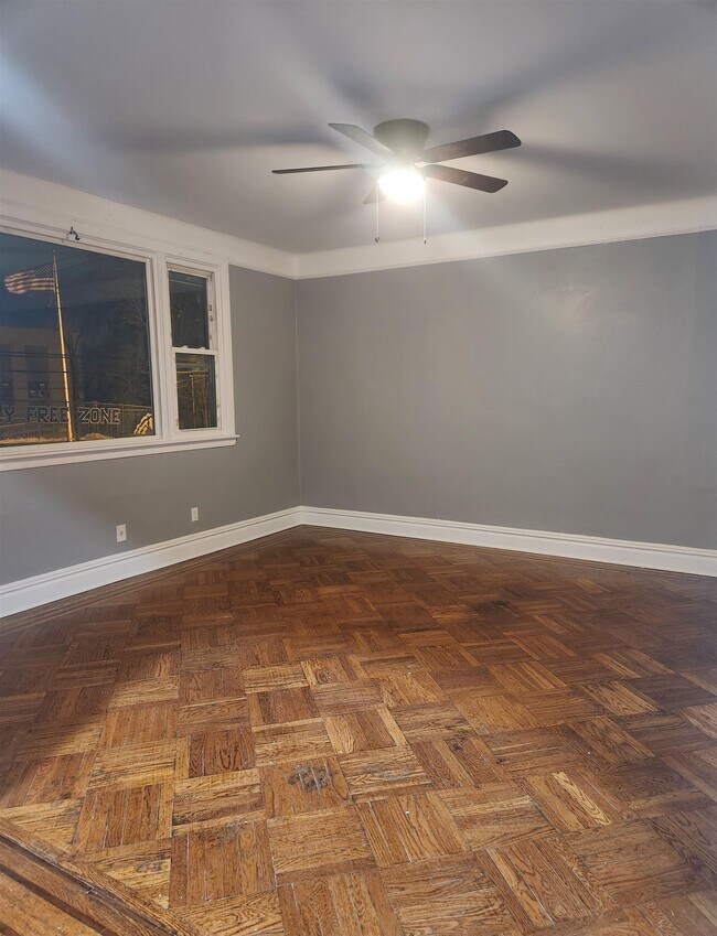 Building Photo - 334 Stegman Pkwy