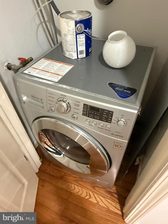 Building Photo - 4304 Lancaster Ave