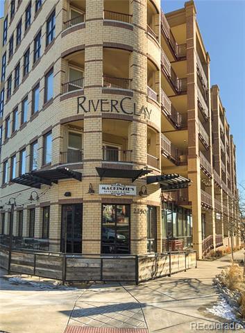 Building Photo - 2240 Clay St