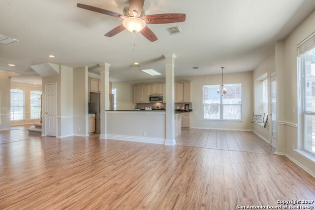 Building Photo - 3913 Arroyo Del Sol