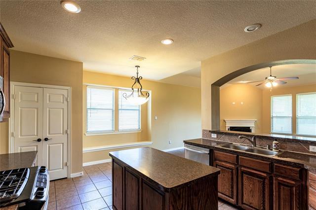 Building Photo - 808 Lake Forest Trl