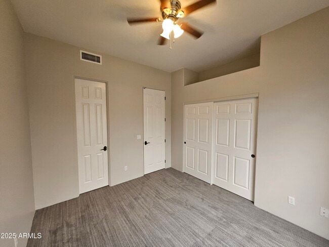 Building Photo - 11290 E Whitethorn Dr