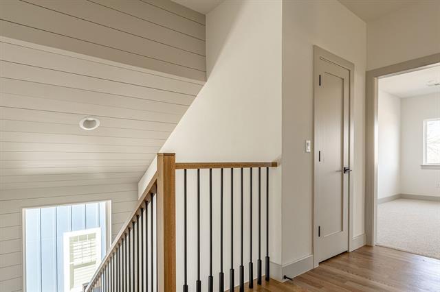 Building Photo - 317 Travis St