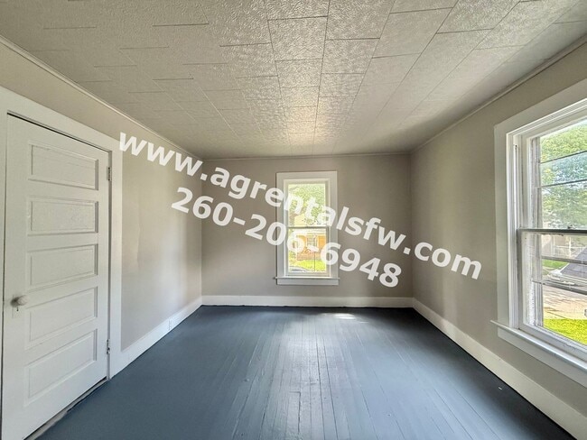 Building Photo - 4 Bedroom Home - Section 8 OK!