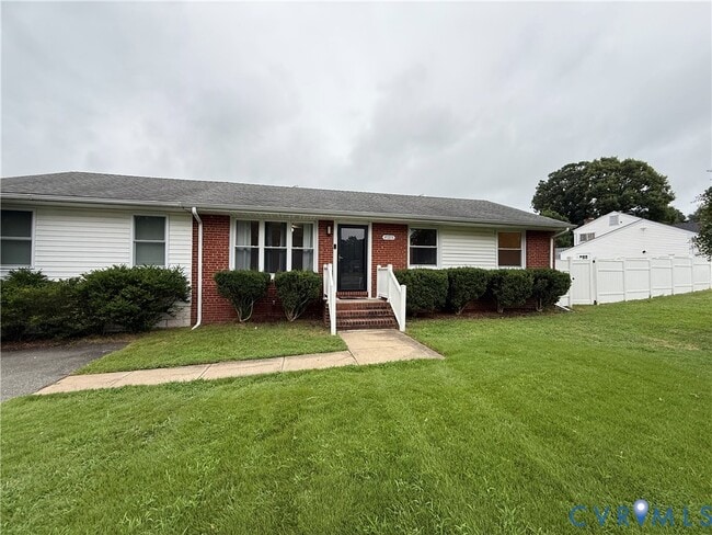 Primary Photo - 9723 Royerton Dr