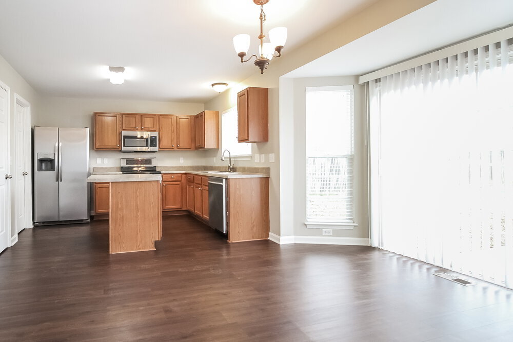 Building Photo - 214 Briarcotes Cir