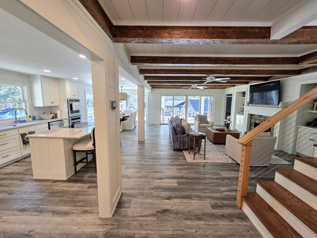 Building Photo - 151 Timpson Cove Rd