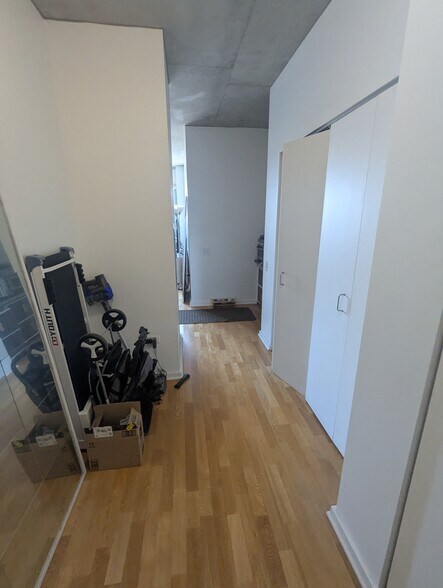 Building Photo - 659 W Randolph St