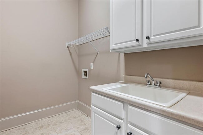 Building Photo - 3574 Druid Walk