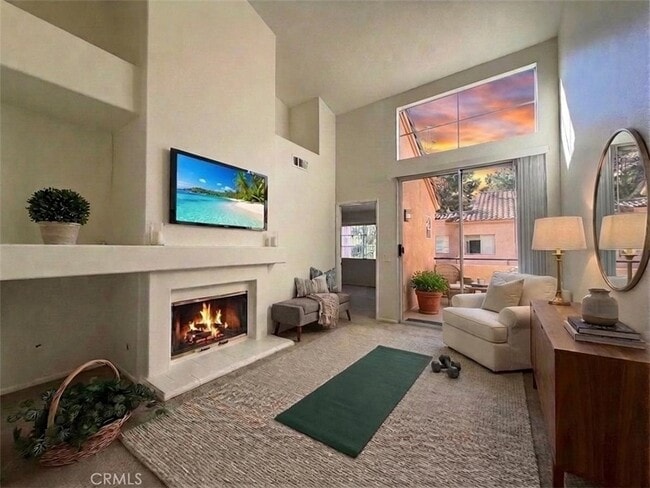 Building Photo - 32 Tradewinds